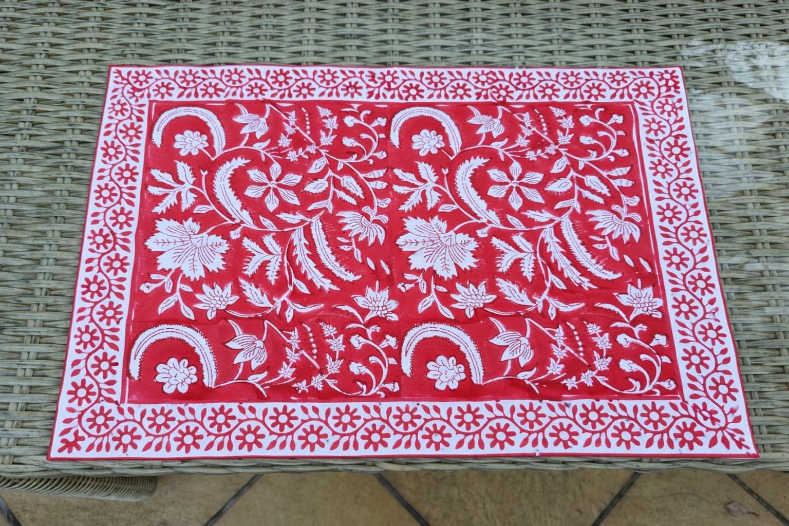 RBL Crimson Courtyard Table Mat - Single Unit