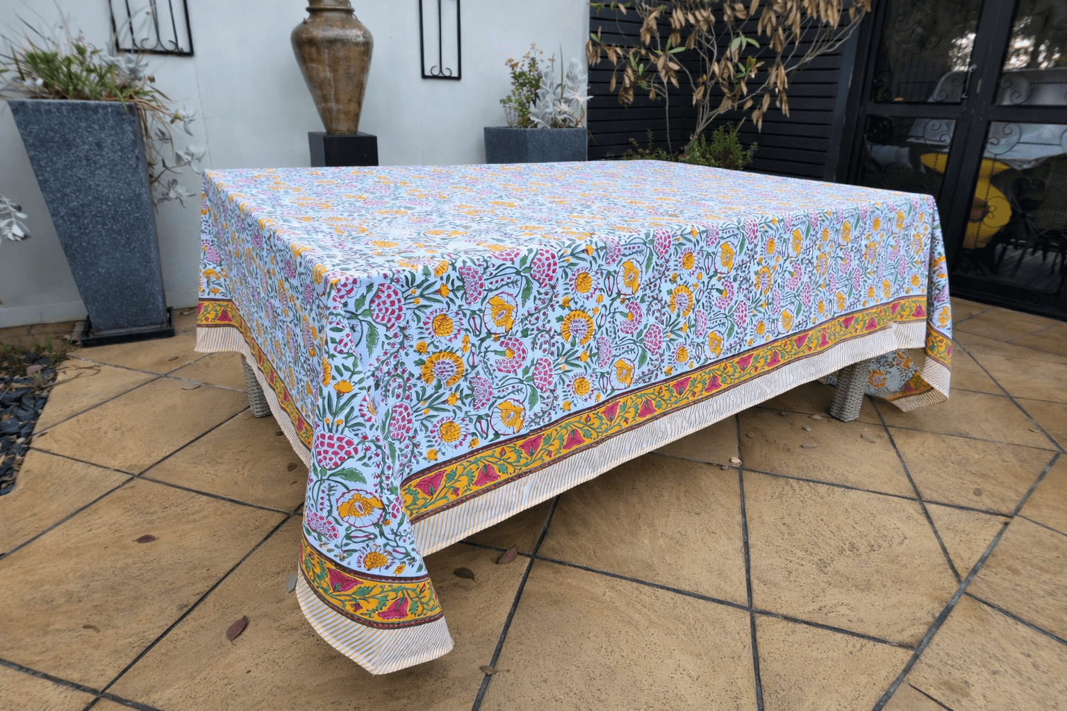 RBL Garden Party Table Cloth - 150 x 225cm